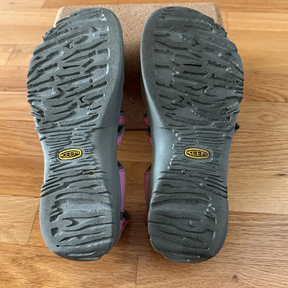 KEEN Youth Newport Water Sport Waterproof Sandals Size 6
